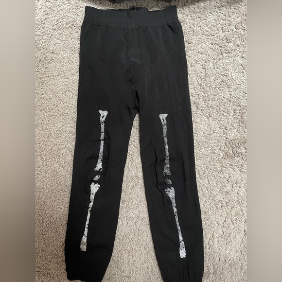 “Sassy Skelegirl” costume 💀✨ - Picture 7 of 8